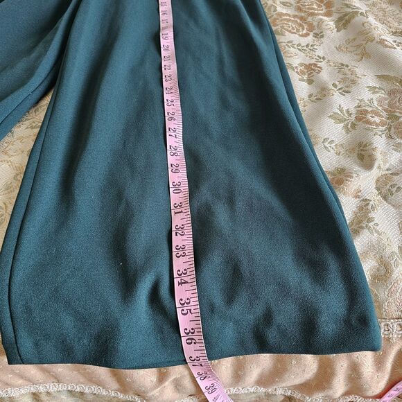 NWT Calvin Klein Green Crinkle Wide Leg Crop Jumpsuit Size 6 Sleeveless Belted - Picture 8 of 8